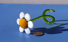Glass Daisy Flower – Hand Blown Freestanding Sculpture – Unique Floral Gift Decor
