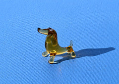 Hand-Blown Glass Dachshund Figurine: Miniature Art Glass Sculpture