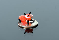 Handmade Glass Red Fox Figurine: Whimsical Animal Sculpture
