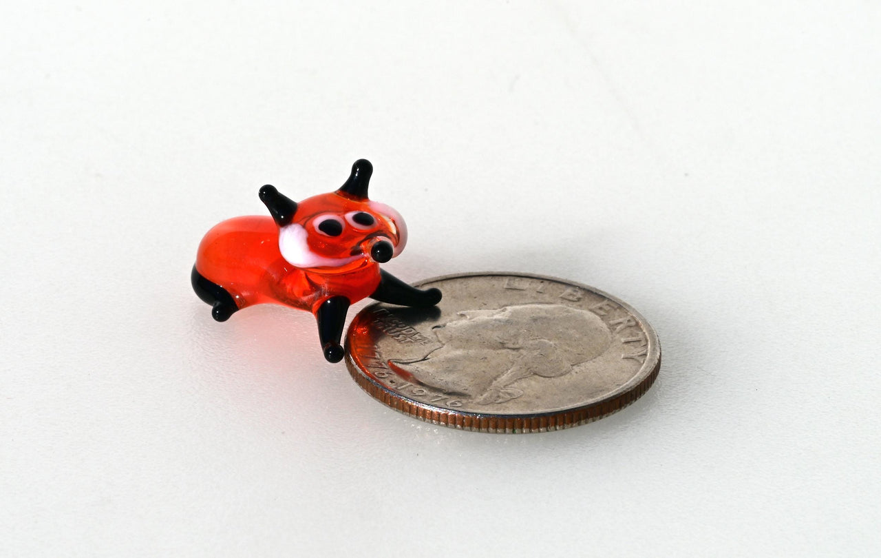 Handmade Glass Red Fox Figurine: Whimsical Animal Sculpture