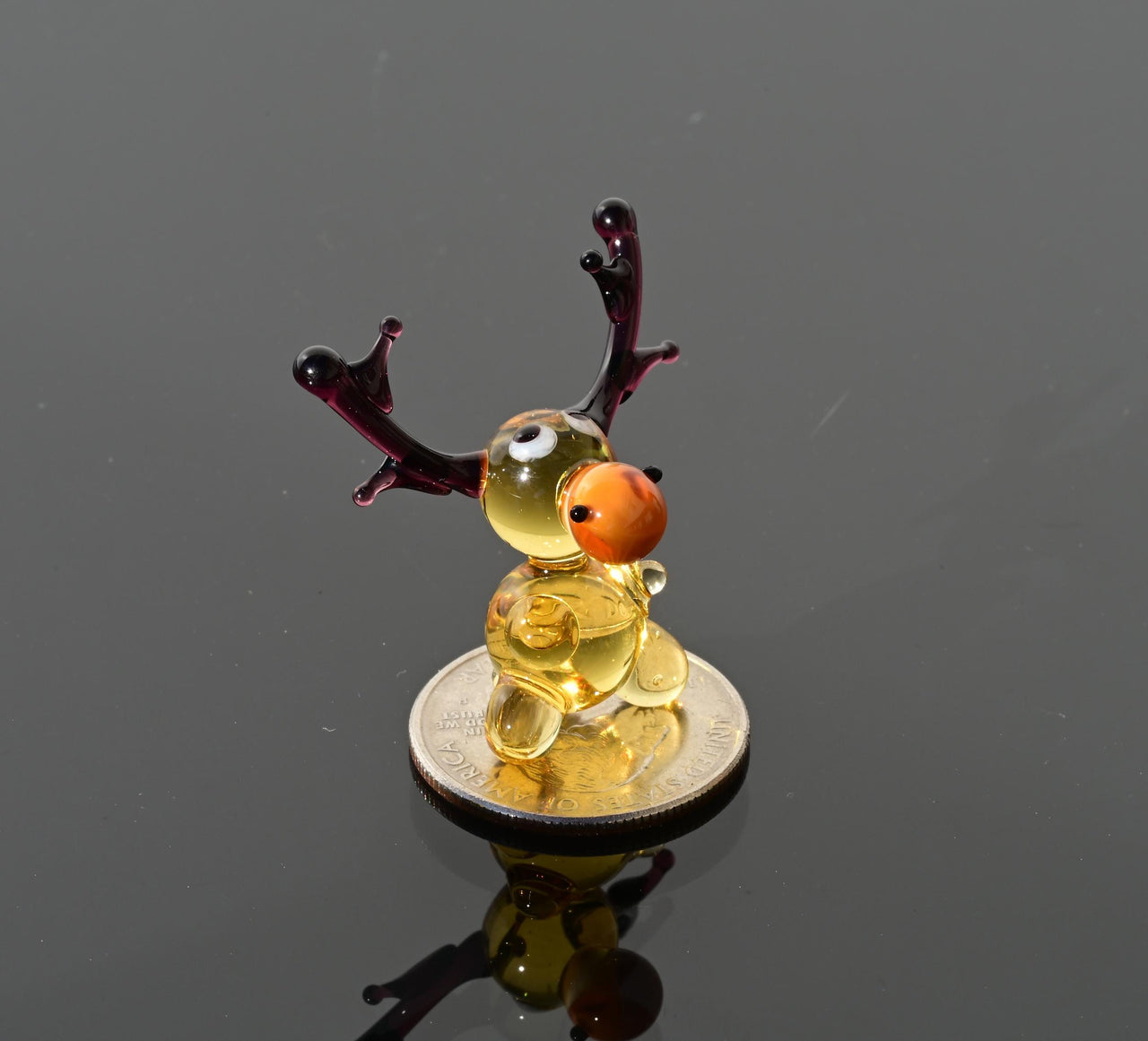 Moose Decor, Glass Animal Figurines, Moose, Tiny Glass Animals, Moose Gifts, Mini Glass Figurines, Glass Animals, Moose Art, Glass Moose