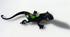 Handmade Black Glass Lizard Figurine: Weatherproof Art Sculpture