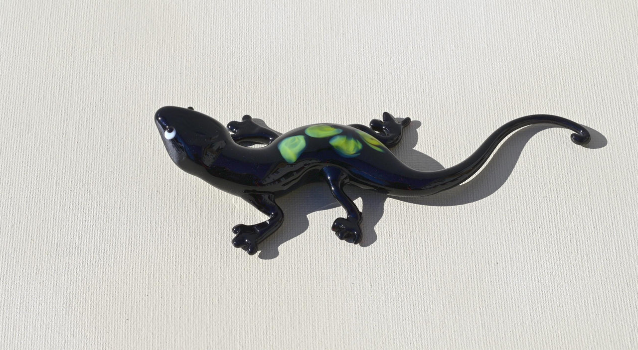 Handmade Black Glass Lizard Figurine: Weatherproof Art Sculpture
