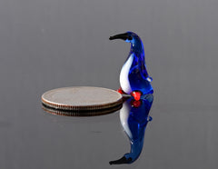 Penguin Gifts, Handmade Glass Bird Figurine, Penguin Art, Mini Glass Animals, Penguin Gift, Glass Bird, Glass Sculpture, Penguins, Penguin