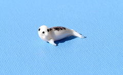 Miniature Glass Seal Figurine: Hand-Blown Collectible Sculpture