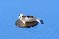 Miniature Glass Seal Figurine: Hand-Blown Collectible Sculpture