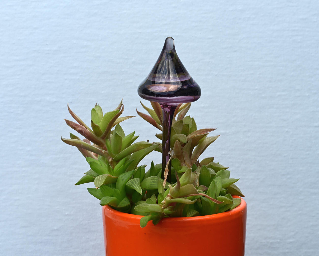 Hand-Blown Purple Glass Mushroom Decor: Weatherproof Flower Pot Ornament