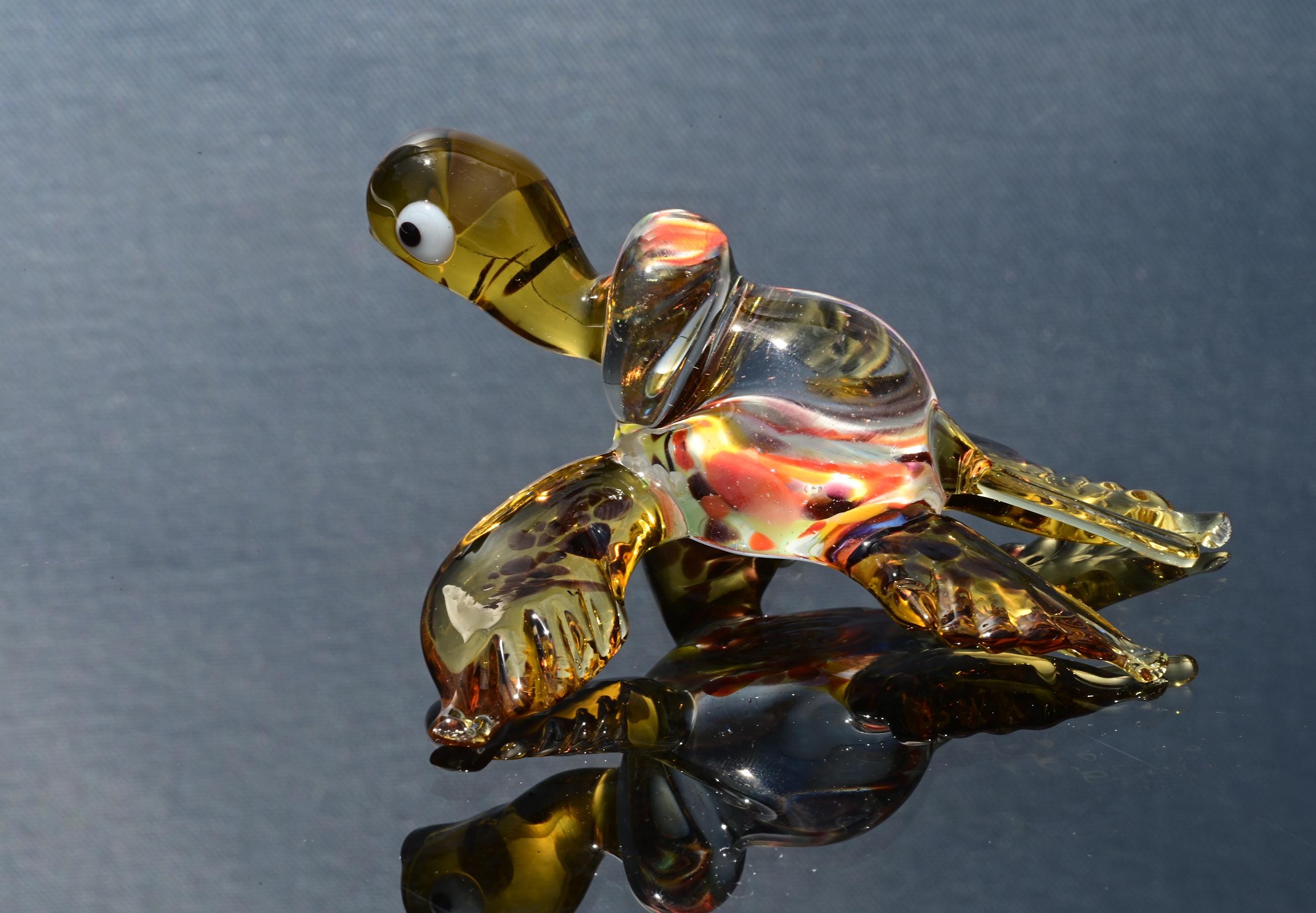 Hand-Blown Multicolor Glass Sea Turtle Figurine: Intricate Detail, 4-Inch