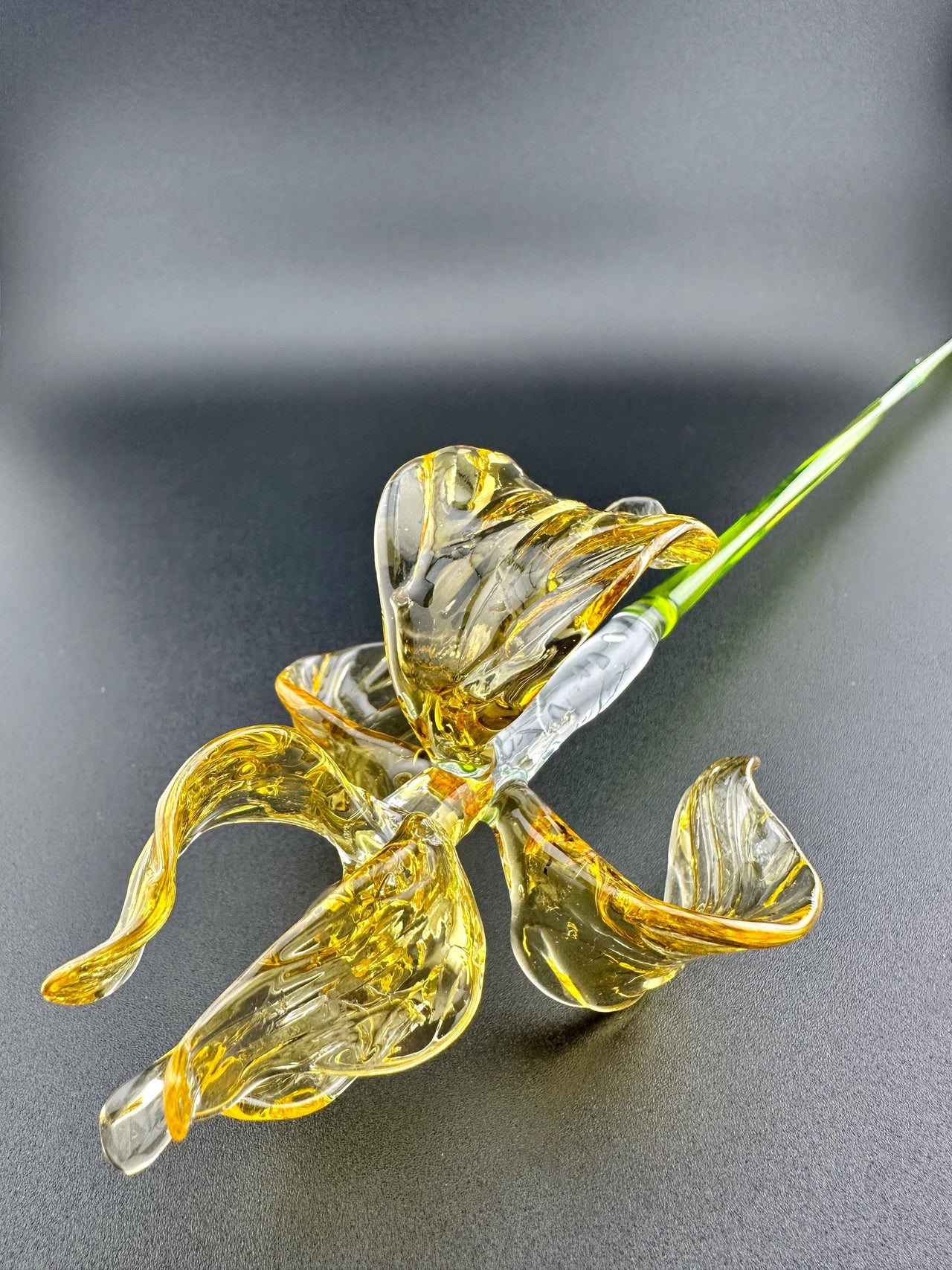 Golden Iris Handblown Glass Flower – Elegant Long Stem Botanical Art, Timeless Gift for Birthdays, Anniversaries & Mother’s Day