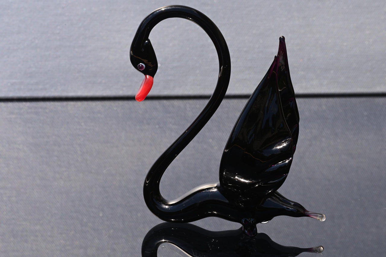 Black Swan, Swan Cake Topper, Swan Figurine, Glass Swan, Swan Gifts, Swan Decor, Tiny Glass Animals, Mini Glass Animals, Glass Figures