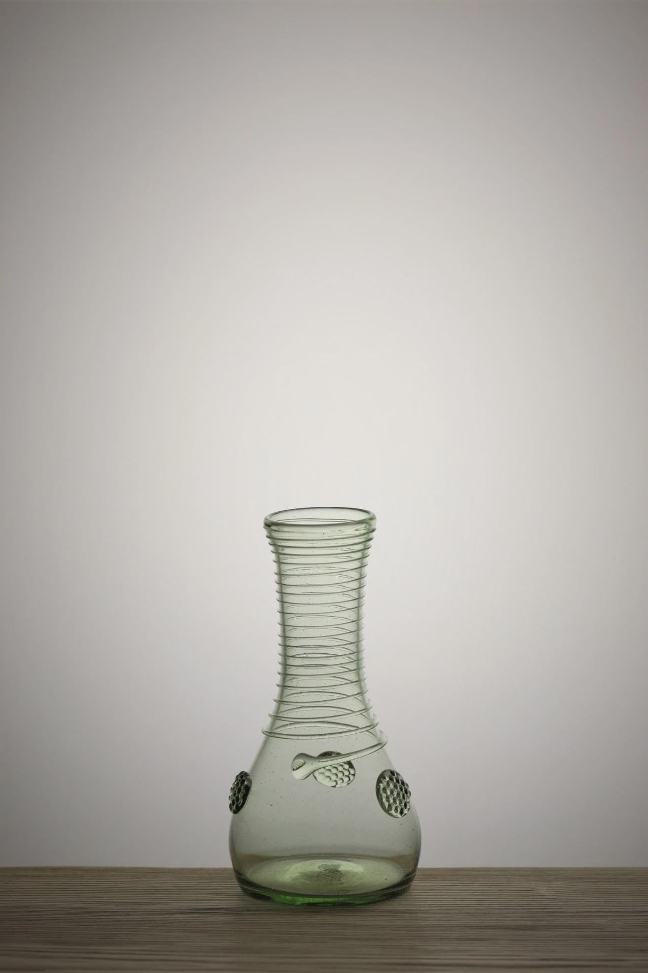 Handmade Forest Glass Bud Vase – č. 6 Váza Úzká – Luxury Green Narrow Vase for Glass Flowers