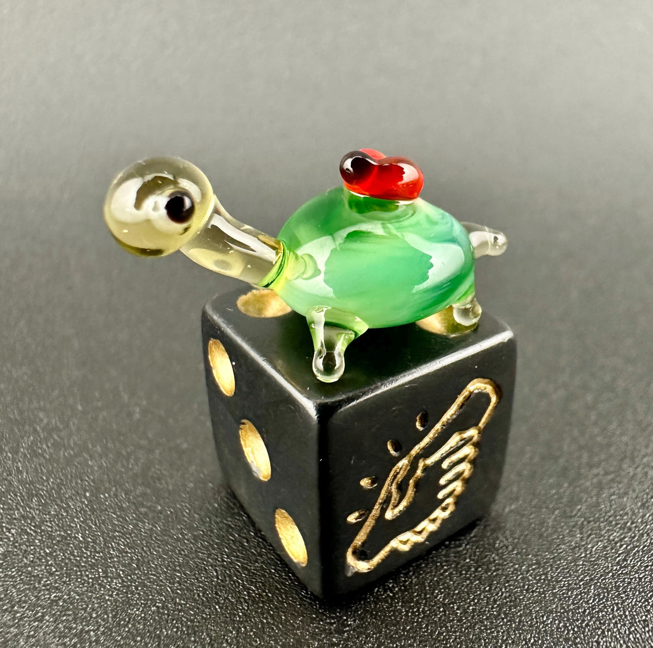 Tiny Green Glass Turtle with Ladybug – Handcrafted Miniature Animal Figurine