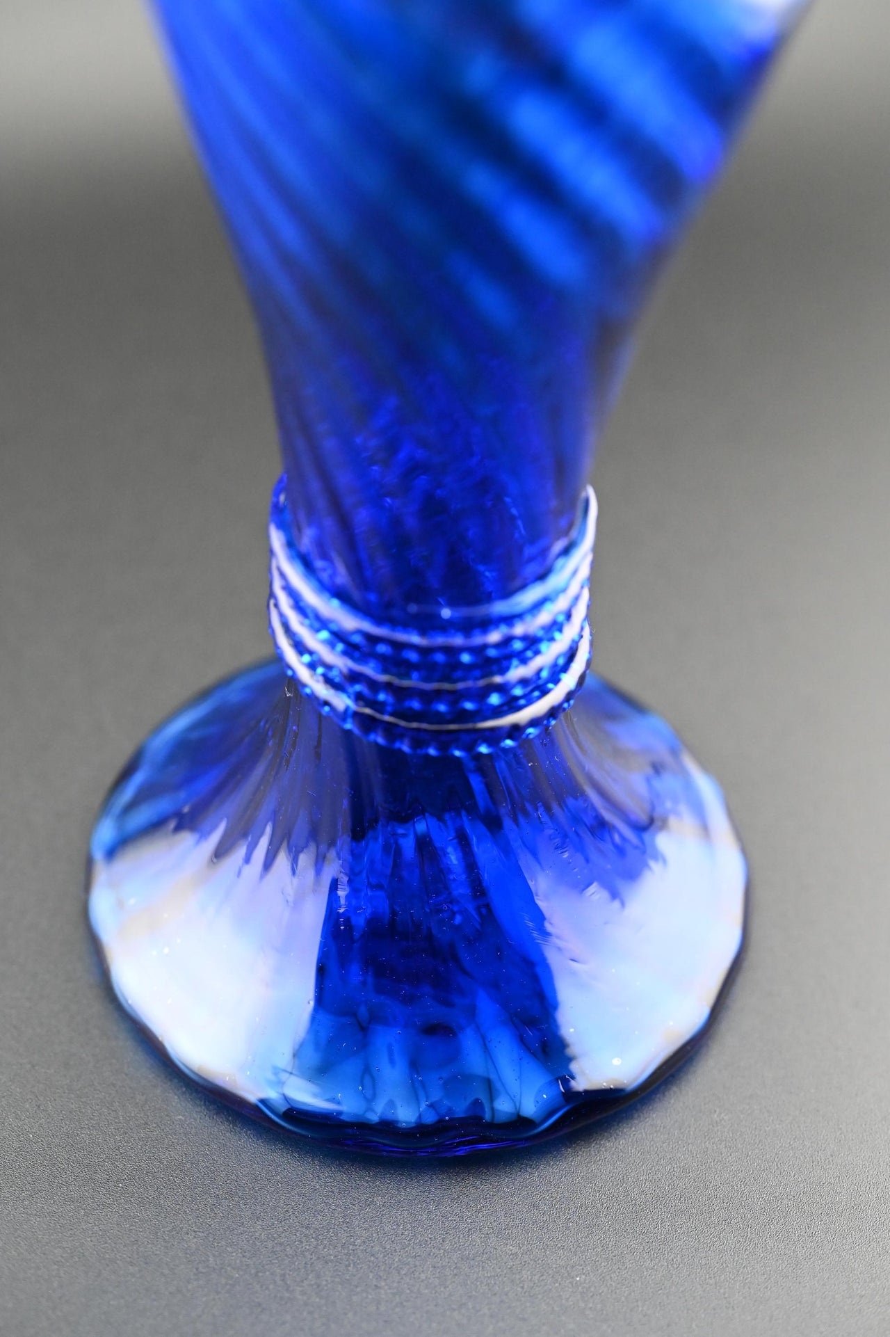 Handblown Cobalt Blue Glass Vase: Elegant Twisted Design