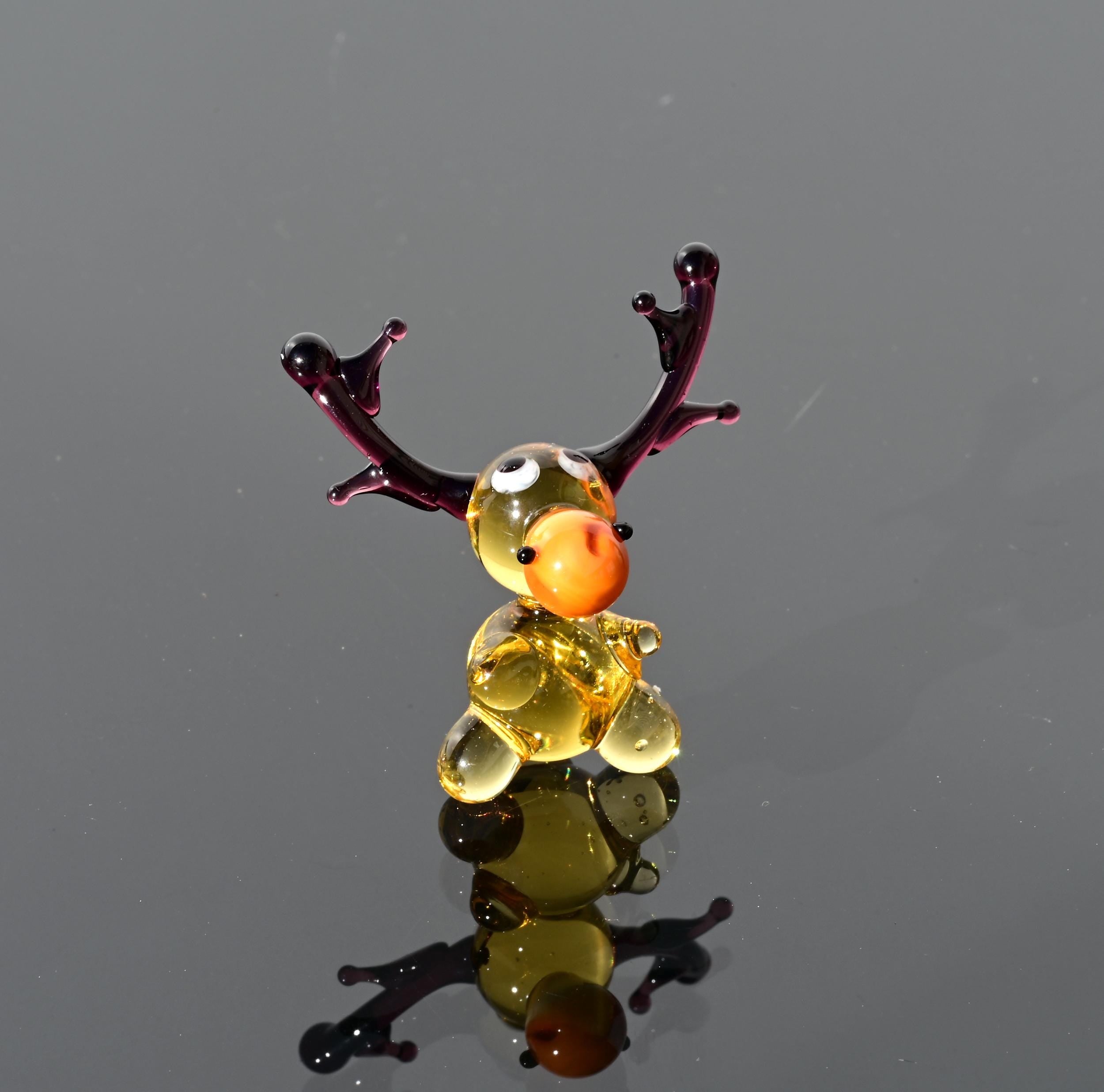 Moose Decor, Glass Animal Figurines, Moose, Tiny Glass Animals, Moose Gifts, Mini Glass Figurines, Glass Animals, Moose Art, Glass Moose
