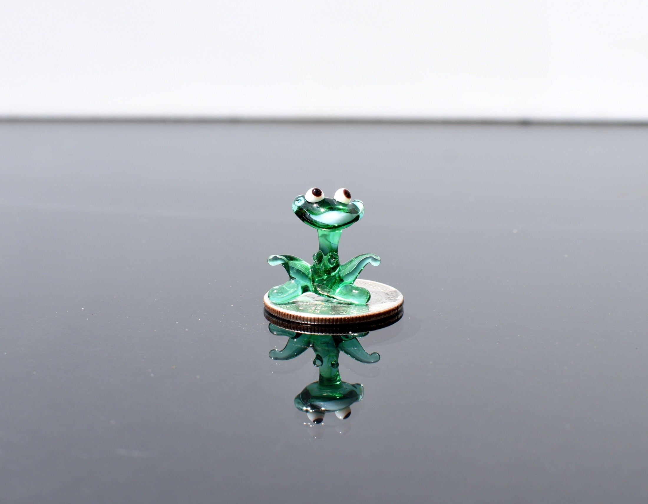 Miniature Glass Animals, Tiny Glass Animals, Glass Animals, Glass Frog, Cute Frog, Frog Figurines, Mini Frog, Lampwork Glass, Frog Gifts