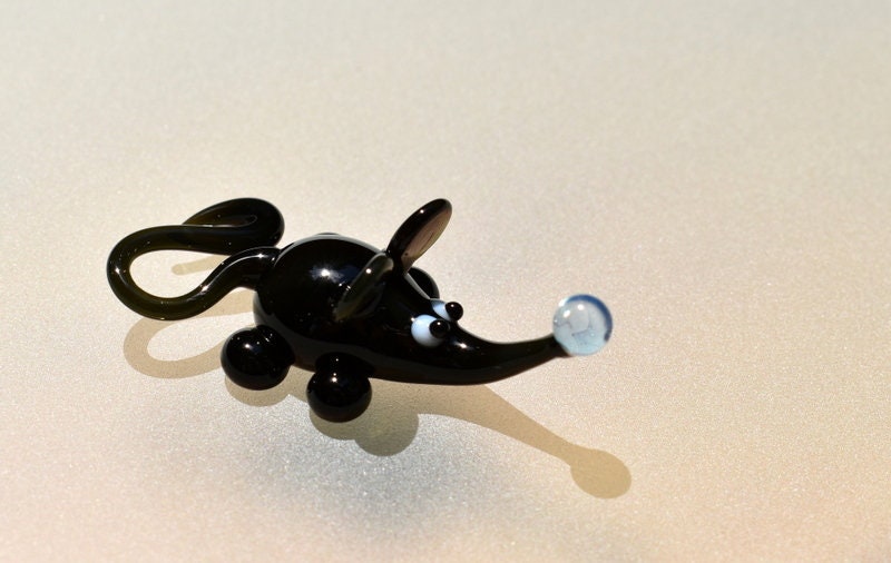 Hand Blown Glass Mouse Figurine - Unique Gift for Animal Lovers