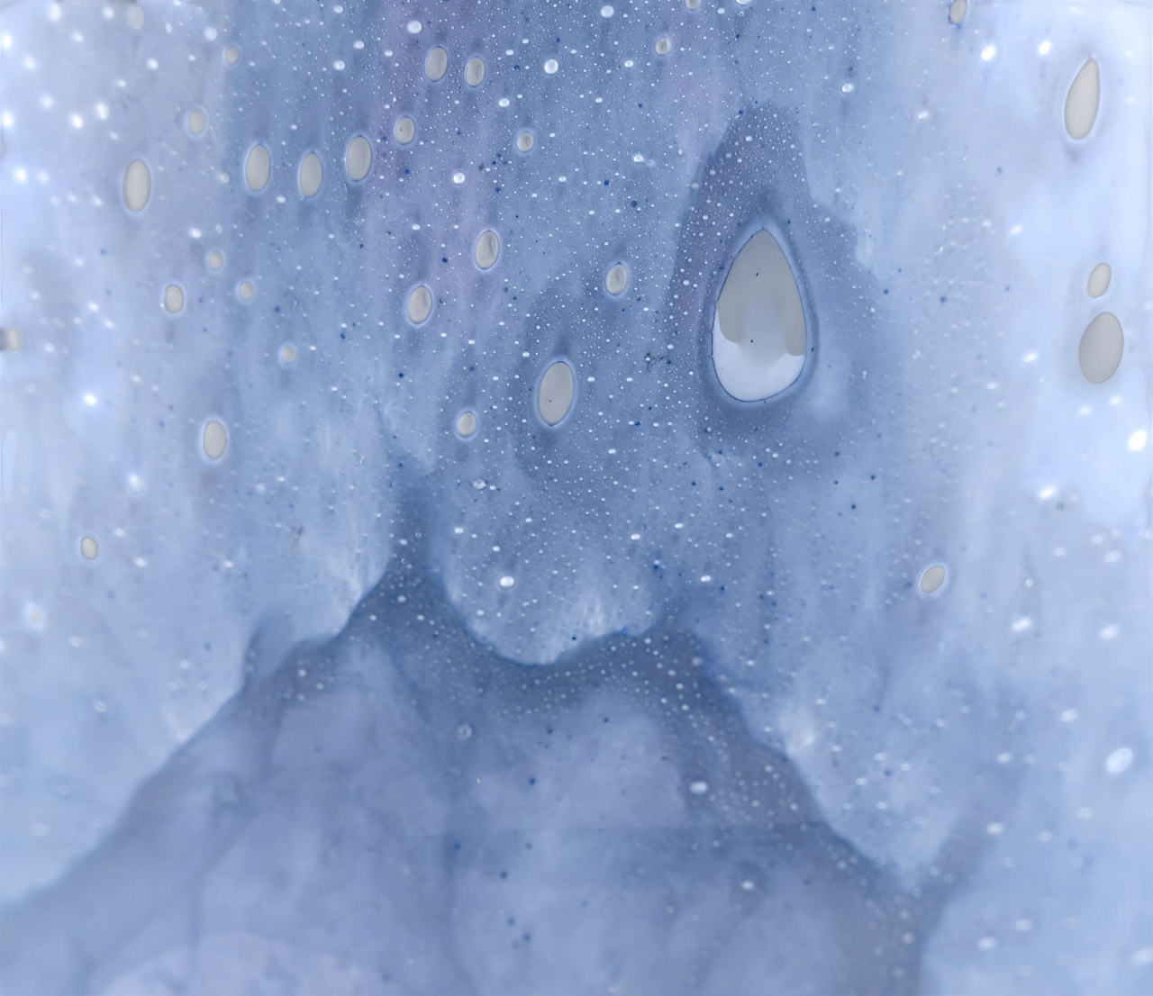 Small Hand-Blown Blue Glass Vase – Murano-Style Art Decor