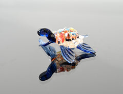 Hand-Blown Glass Sea Turtle – Collectible Art Figurine with a blue color accent.