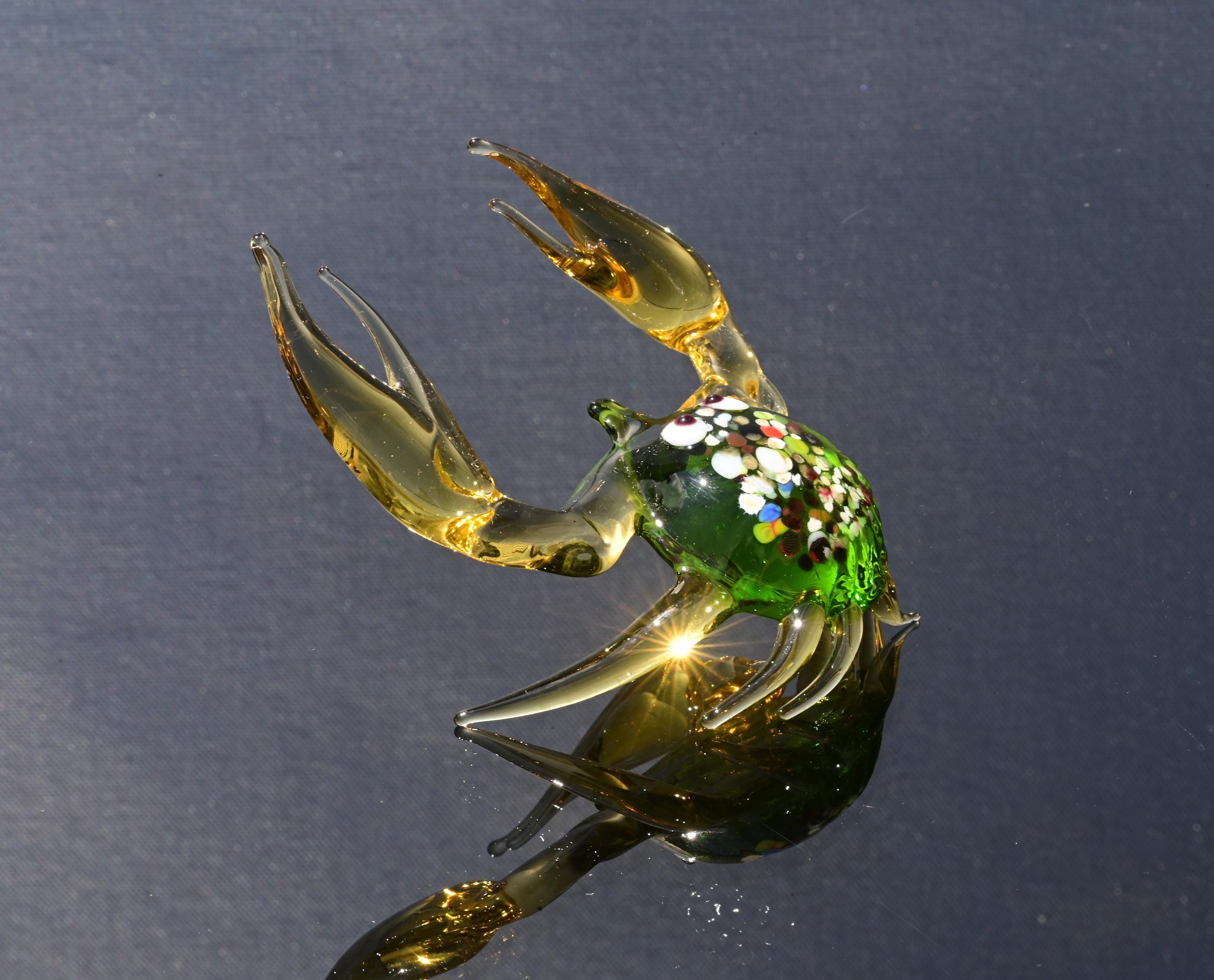 Hand-Blown Multicolor Glass Crab Figurine – CuteGlassAnimals Lampwork Sculpture.