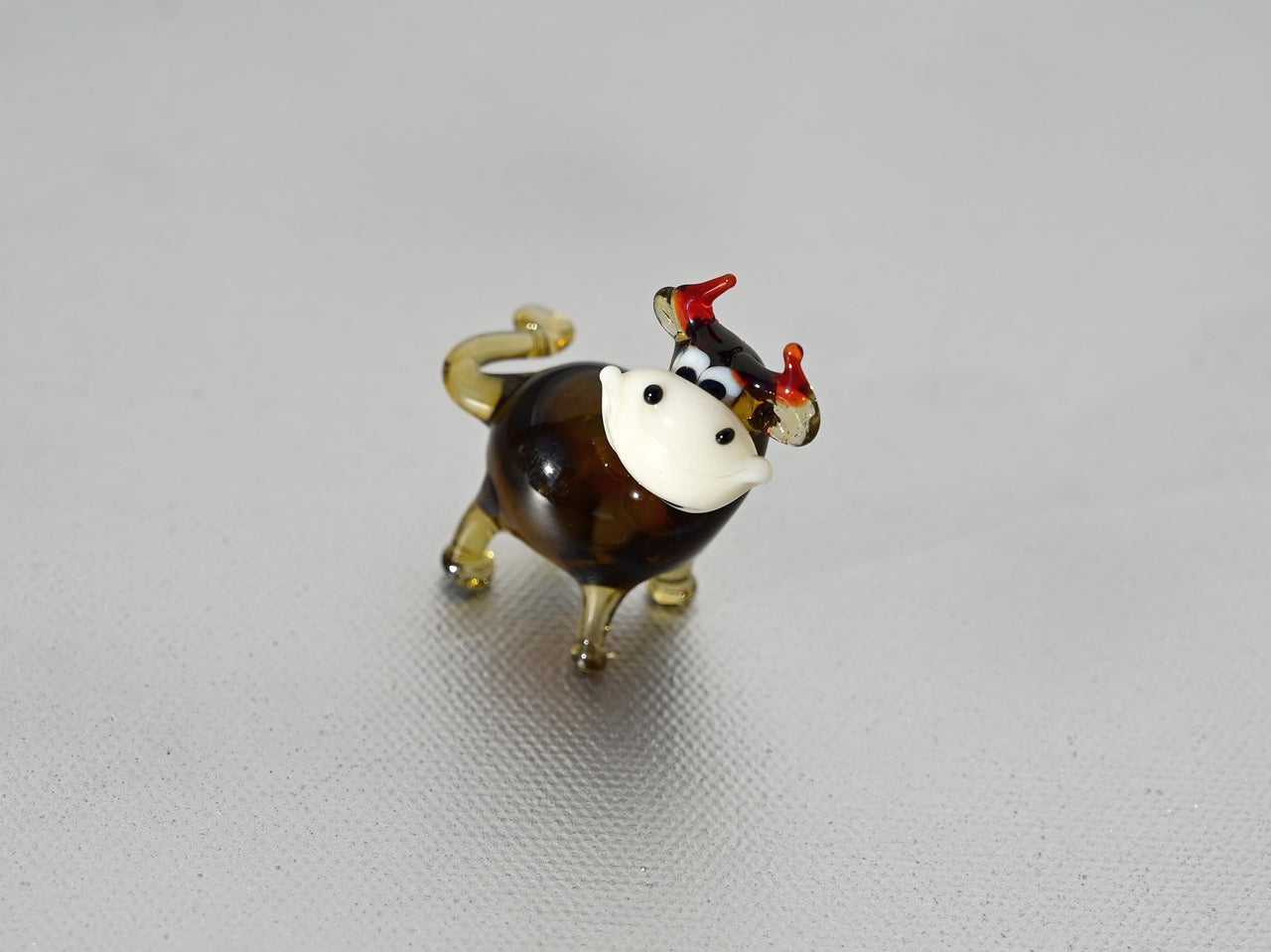 Hand-Blown Glass Cauf Figurine – Tiny Whimsical Sculpture, Mini Farm Animal Decor Gift