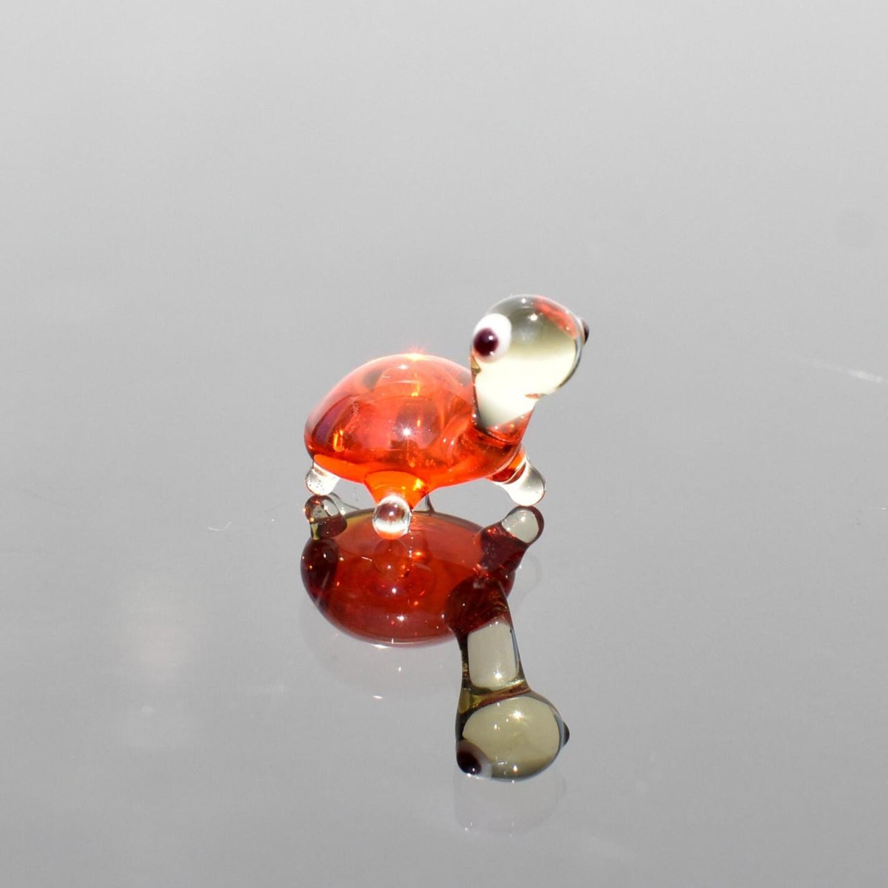 Travel Turtle, Blown Glass Turtle - Small Glass Turtle - Tiny Glass Animal - Turtle Figurine Decor Gifts for Women - Miniature Glass Animal