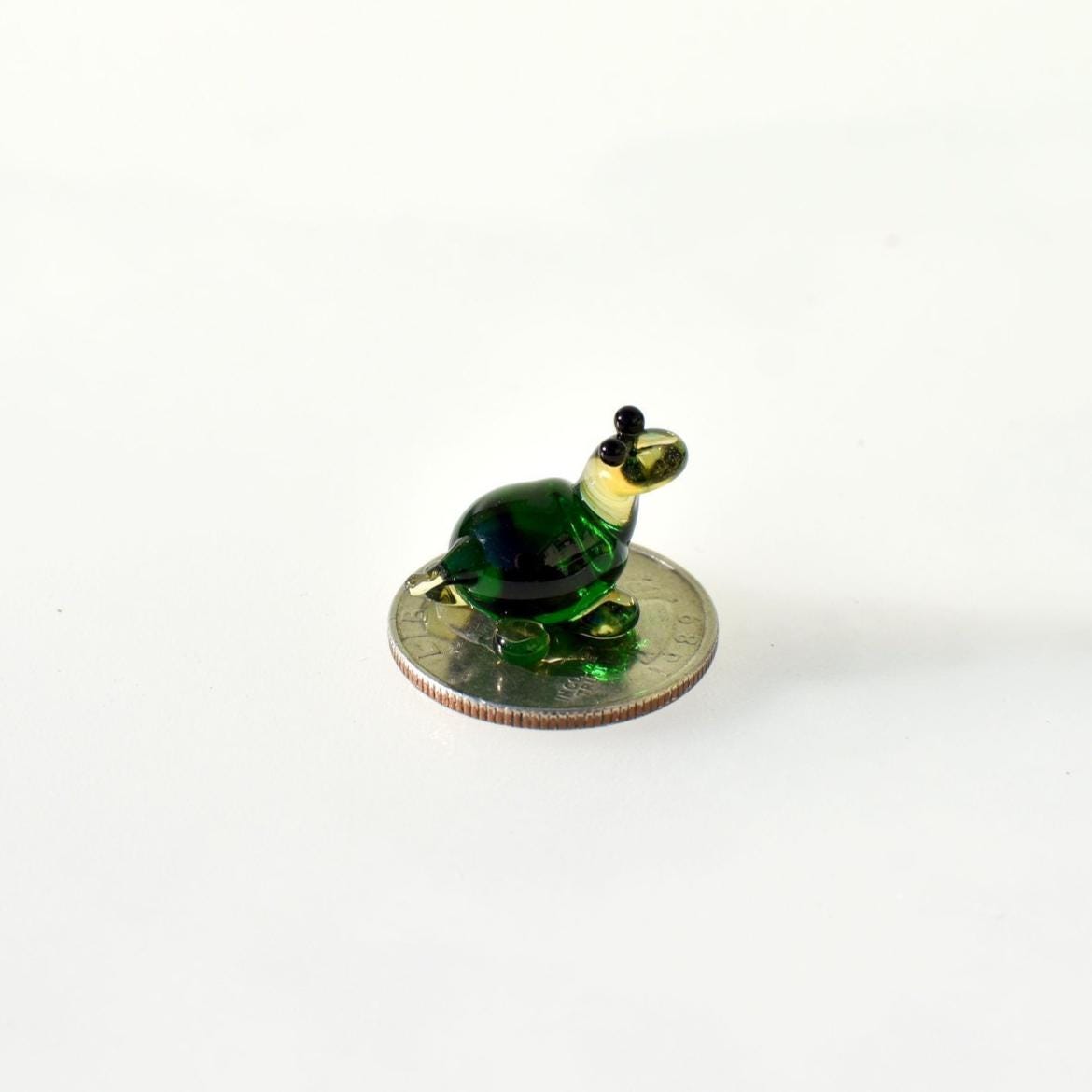 Glass Turtle Figurine - Tiny Glass Turtle Gift - Blown Miniature Glass Animal - Small Green Glass Turtle Decor