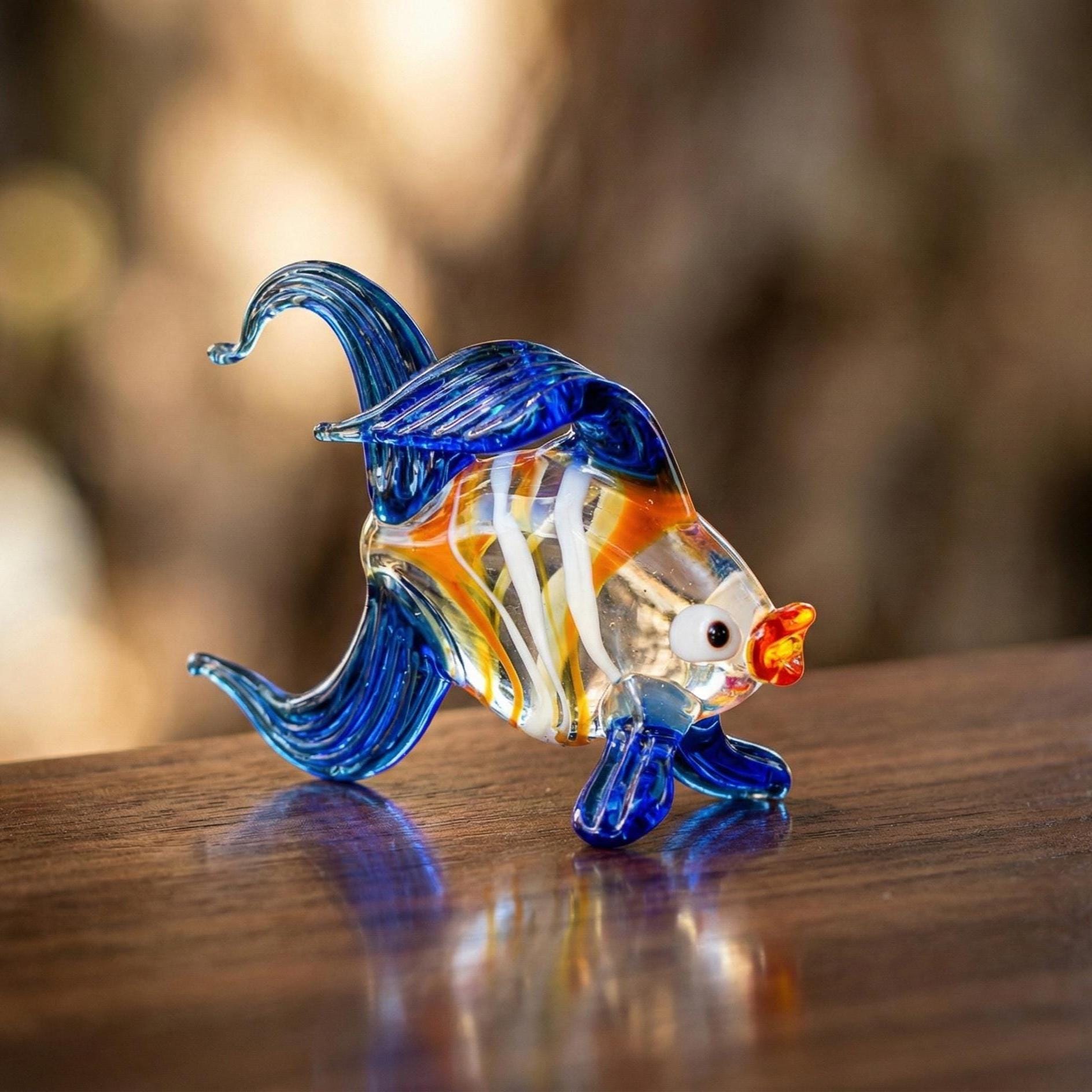 Glass Fish, Tiny Glass Animals, Murano Glass Fish, Fish Sculpture, Mini Glass Animals, Glass Animals, Tropical Fish, Glass Figures, Art