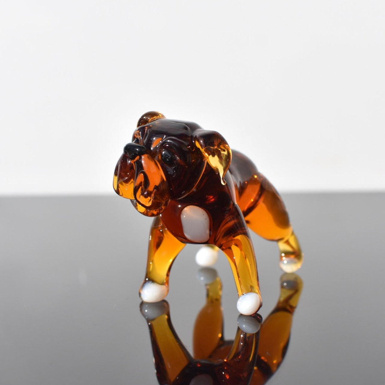 English Bulldog Figurine, Dog Memorial Gift, English Bulldog Gifts, Red & White Glass Dog, Blown Glass Animals, Bulldog Art Decor