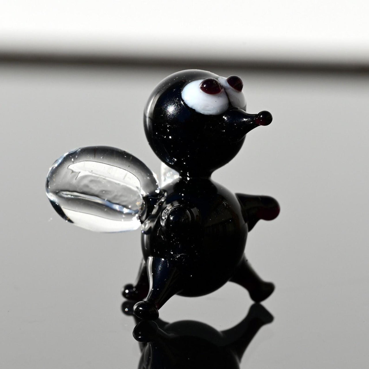 Bug Decor, Fly, Insect, Glass Figurines, Insect Art, Tiny Glass Animals, Mini Glass Animals, Glass Bugs, Bugs, Lampwork Glass