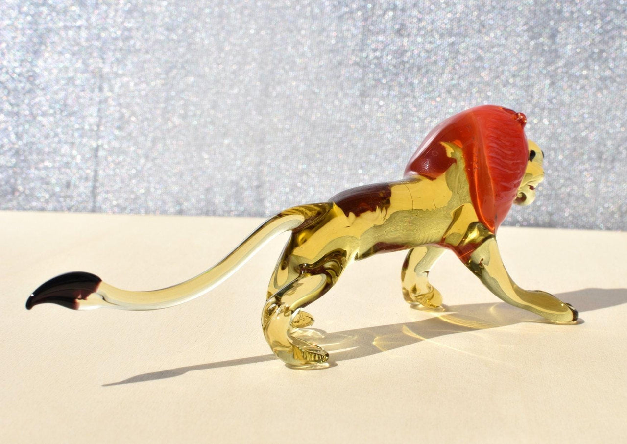 Leo Zodiac Gift, Glass Lion Figurine, Lion Statue, Blown Glass Art, Lion Sculpture, Glass Animals, Desk Decor, Spirit Animal, King of Beasts