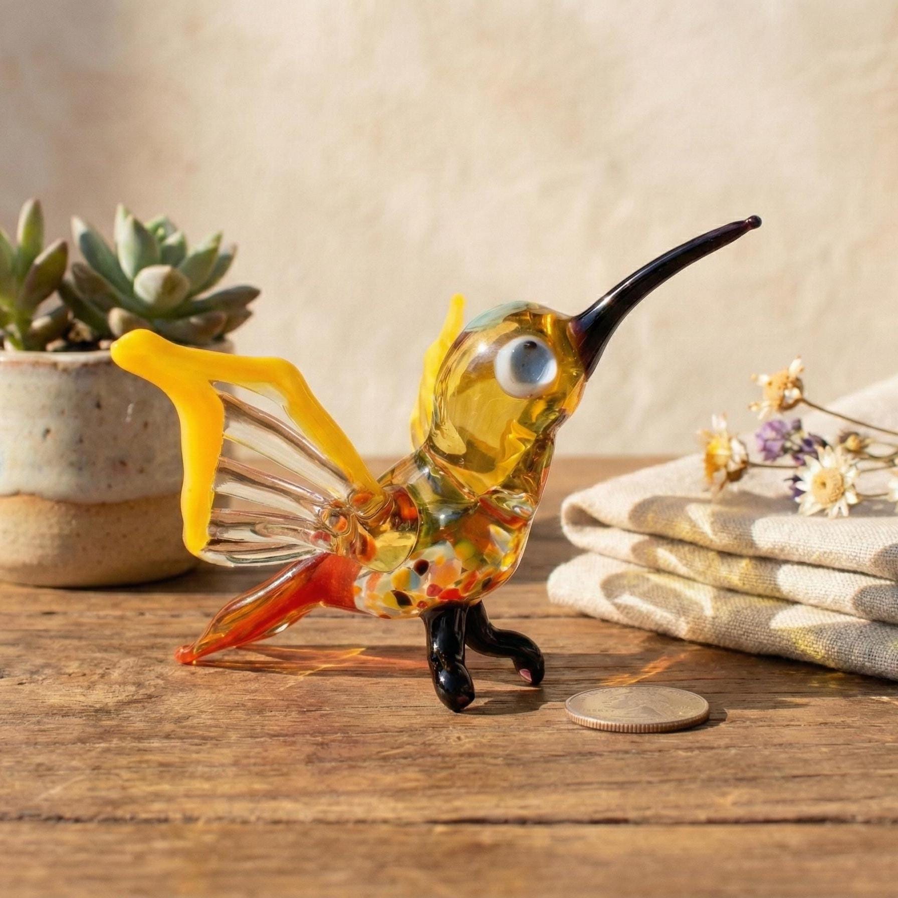 Humming Bird, Glass Hummingbird Art, Gift for Bird Lovers, Blown Glass Hummingbird Figurine, Hummingbird Gifts, Hummingbird Statue Decor