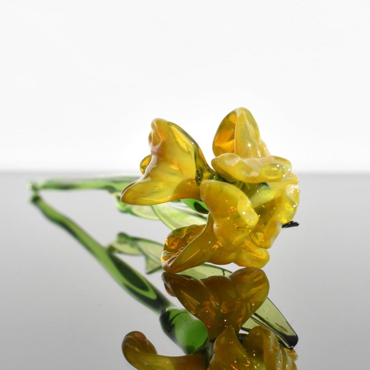 Glass Iris, Glass Birth Month Flower, Glass Flowers Bouquet, Glass Flowers, Forever Flowers, Spring Decor, Grandmas Garden Mothers Day Gifts