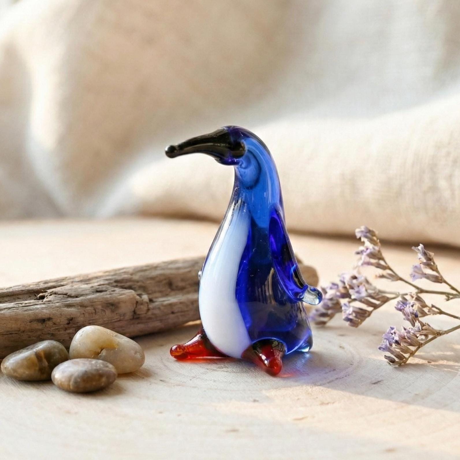 Penguin Gifts, Handmade Glass Bird Figurine, Penguin Art, Mini Glass Animals, Penguin Gift, Glass Bird, Glass Sculpture, Penguins, Penguin