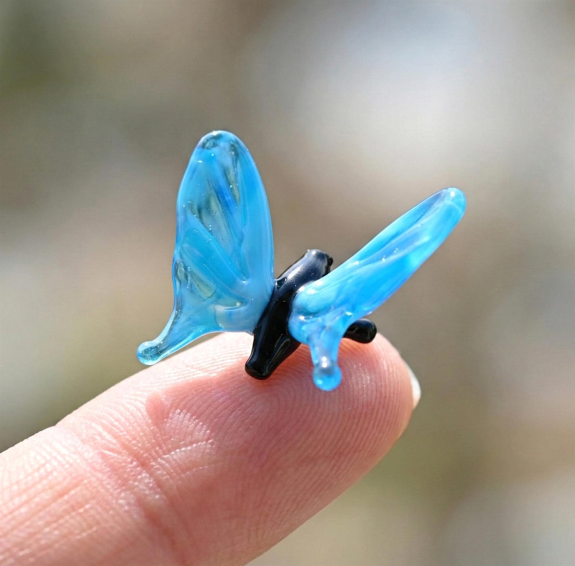 Tiny Glass Animals, Butterfly Gifts, Mini Glass Animals, Butterfly Decor, Butterfly Art, Glass Animals, Glass Butterfly, Glass Sculpture