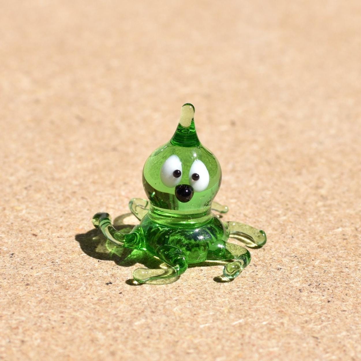 Blown Glass Octopus Figurine, Octopus Gift, Octopus Sculpture, Tiny Glass Animals, Mini Glass Animals, Octopus Decor, Glass Octopus Art